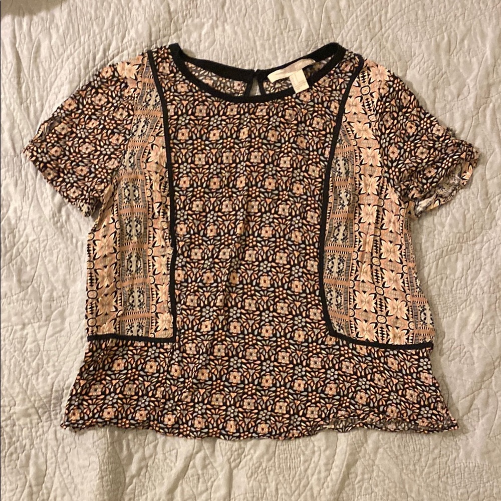 Patterned Short Sleeve Blouse